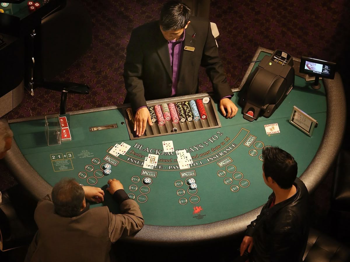 Unibet Casino کیسینو میں پوکر گیمز